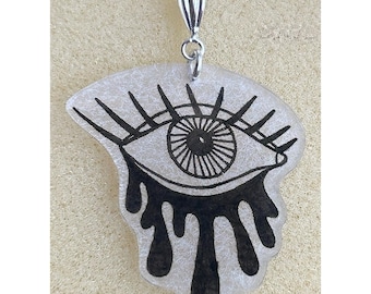 Necklaces & Pendants