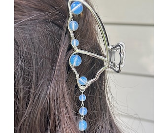 Opal-Wrapped Butterfly Clip: Whimsical Hair Accessory for Women