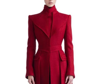 Vinröd ullkappa för kvinnor Vintermaxikapp Hög krage Lång Elegant Handgjord Unik present För henne Vintagestil