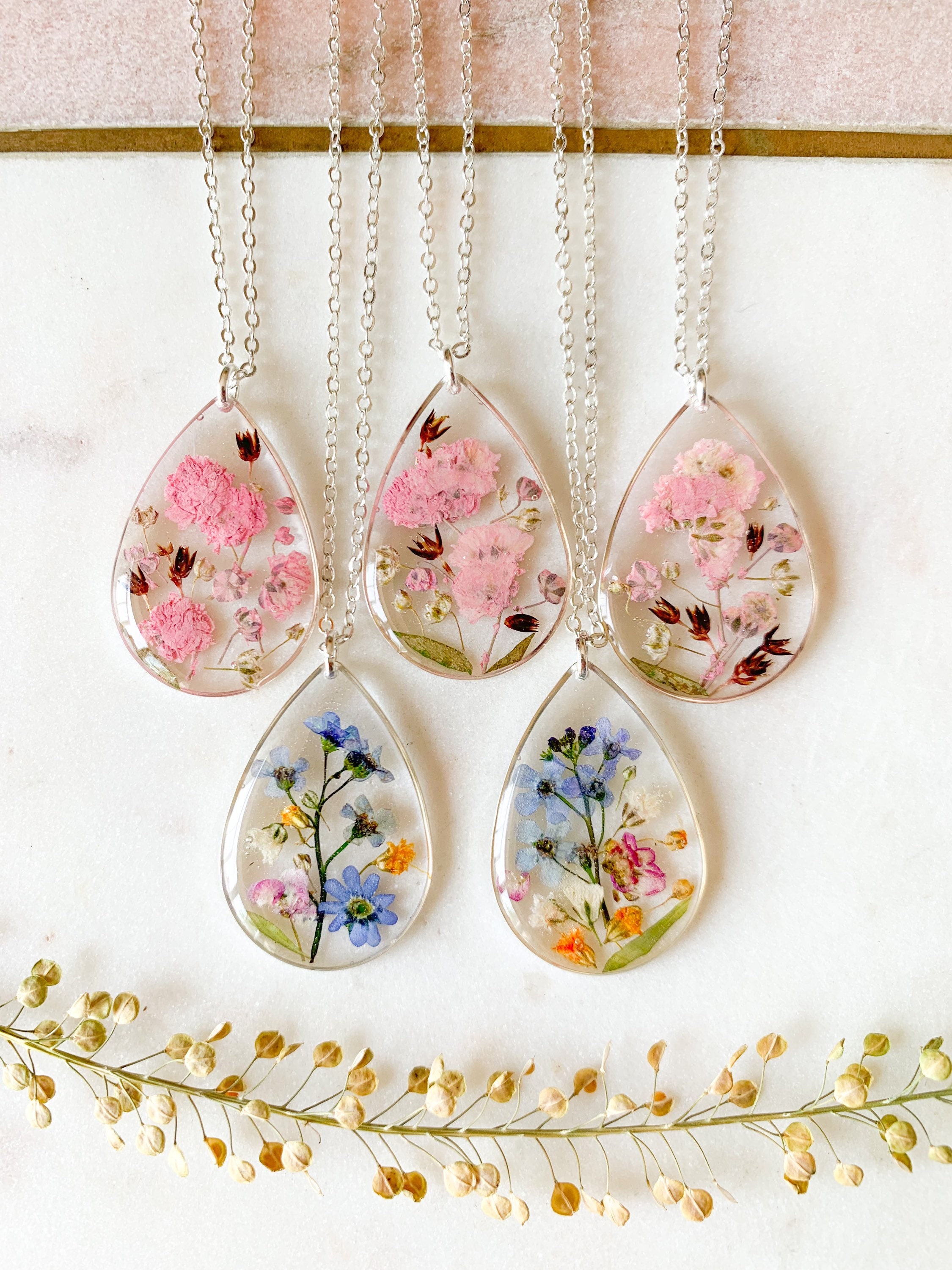 Preserved Wild Flower Pendant Necklace On 22K Silver Plated Fine Chain/Boho Chic Pressed Flowers Jewellery Floral