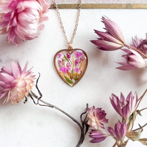 Pressed wild flower love heart pendant necklace on 22k gold plated fine chain / boho chic / pressed flowers / jewellery / floral