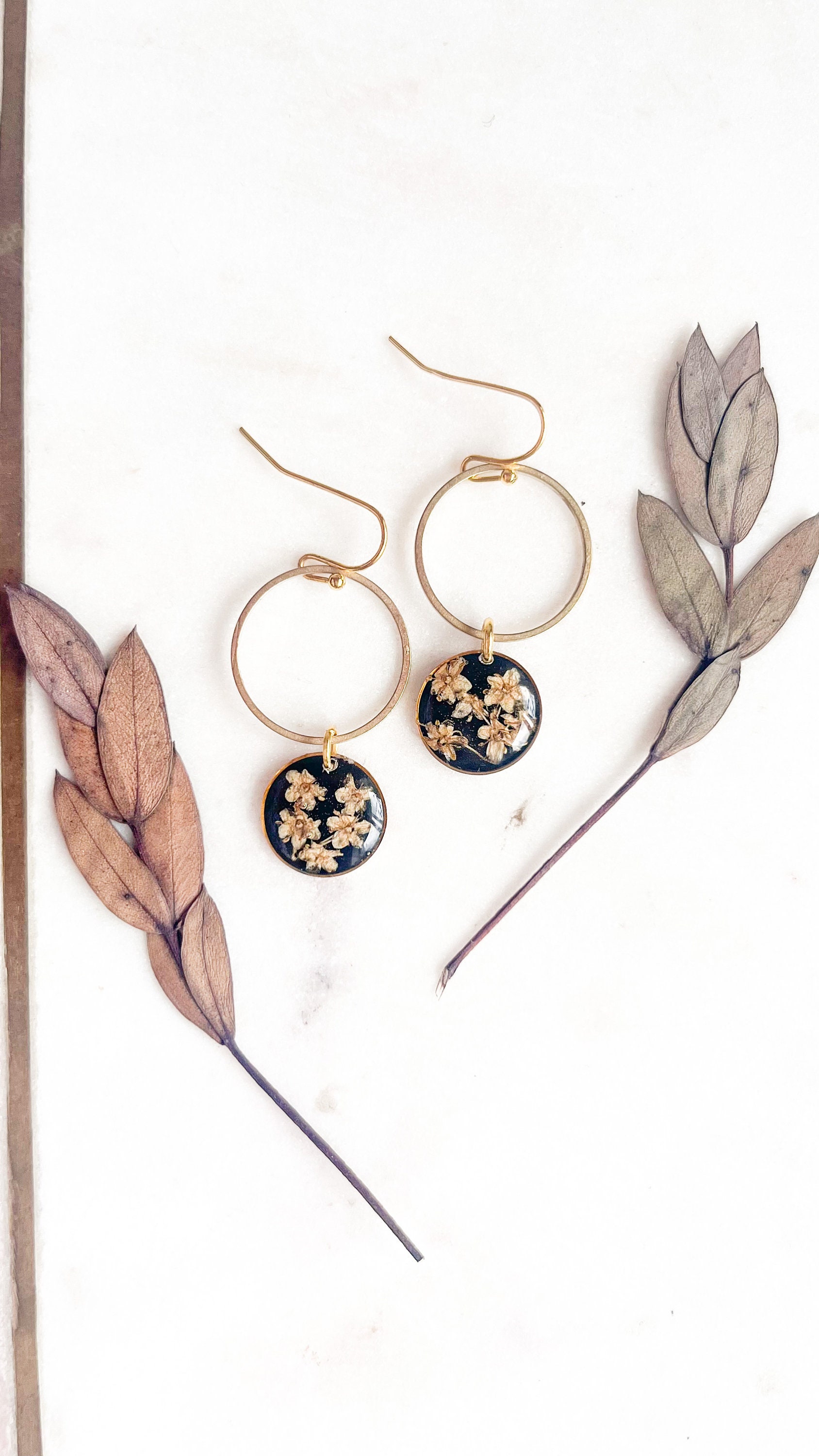 Hoop Flower Earrings in Resin, Black Gold Elderflower