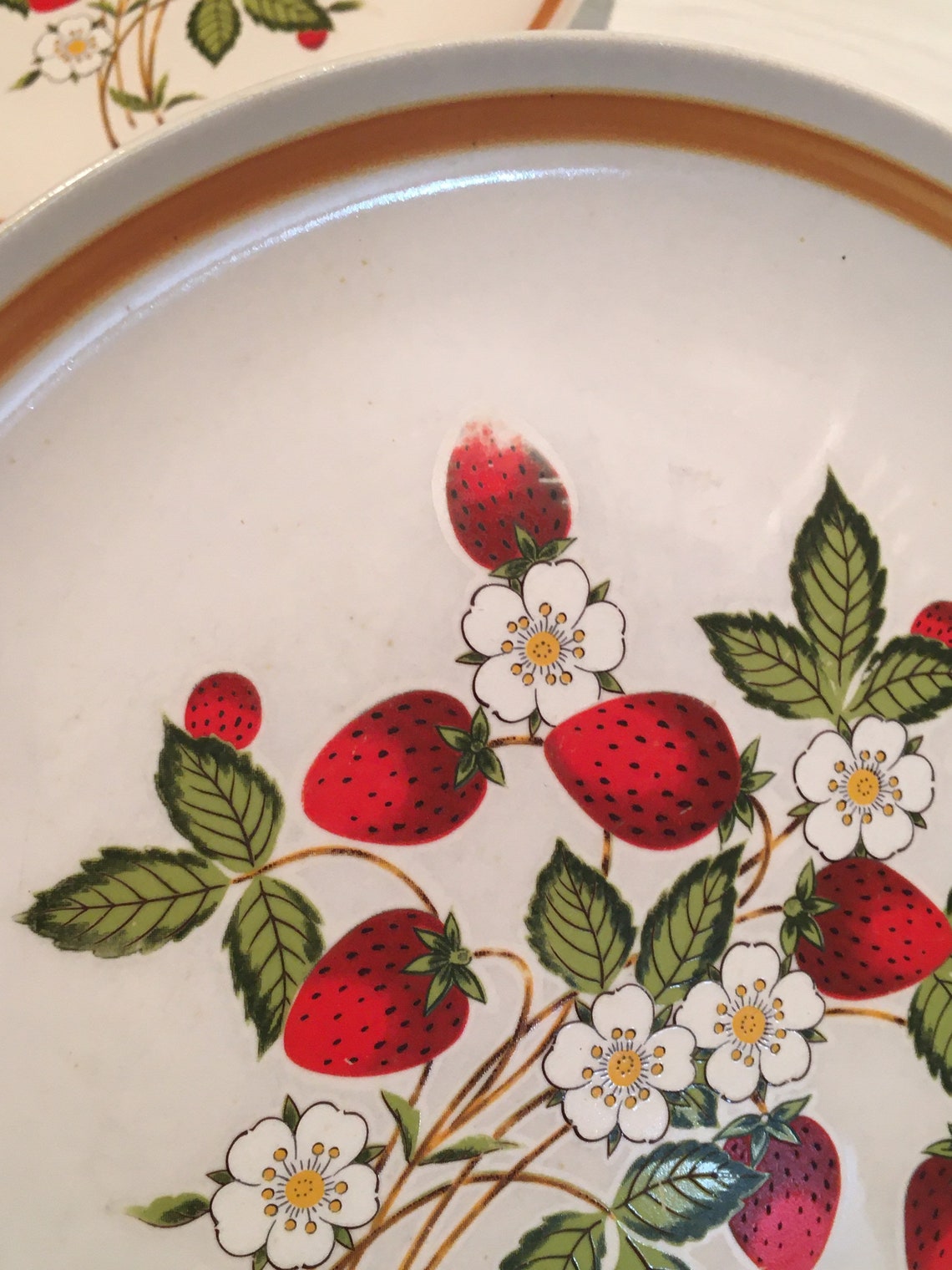 2 Sheffield Strawberries n Cream Stoneware plates Etsy