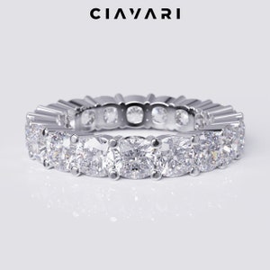 Cushion Cut Lab Grown Diamond Eternity Band, 18k Gold Wedding Ring