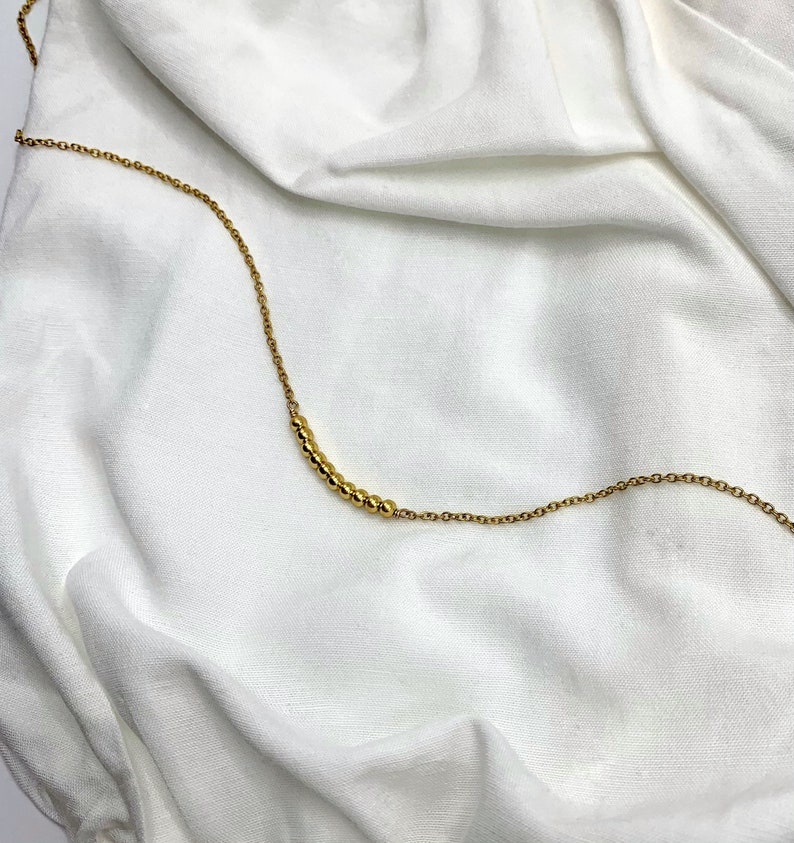 Women/'s Simple Gold Necklace Minimalist Gold Beaded Bar Necklace Stainless Steel Minimalist Beaded Choker Gold Non Tarnish Necklace