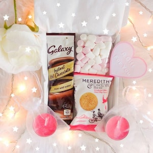 Hug In A Box | Letterbox Gift | Personalised Gift Box | Hot Chocolate Self Care Pick Me Up Gift | Birthday Gifts For Her | Pamper Hamper Box