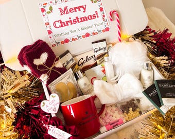 CHRISTMAS PAMPER HAMPER | Letterbox Gift For Her | Cosy Self Care Gift Set | Christmas Gift Box | Festive Gift Box | Personalised Gifts