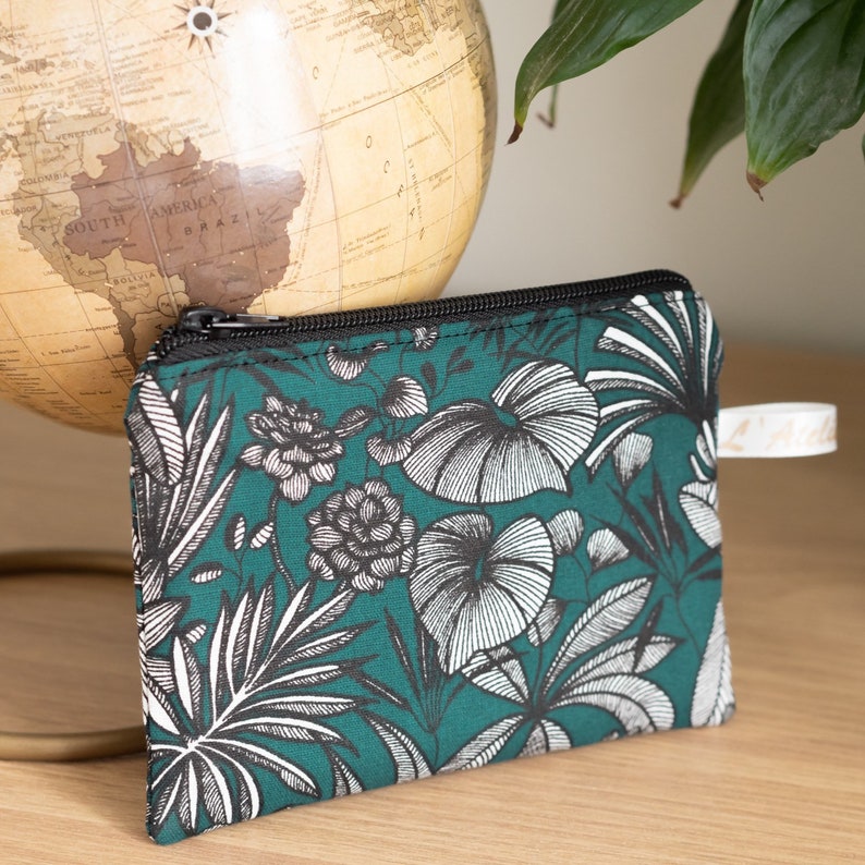 Flat pencil case in organic Tropic fabric image 3
