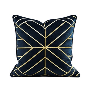 Snowflake Velvet Pillow Cover,Embroidered Pillow,Home Decorative Pillow,Cushion Cover,Throw Pillow,Pillow Cover 18X18