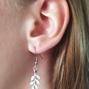 1 Paire de Boucles d'Oreilles Pendantes Doré ou Argenté Feuilles Branches ACIER INOXYDABLE Hypoallergénique Argent