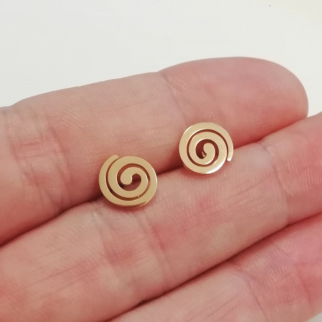 1 Paio Di Orecchini A Perno (Puce) In Acciaio Inox Dorato – Forma Spirale Vortex Ipoallergenici