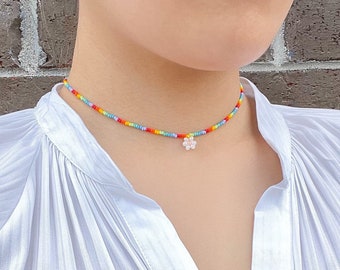 Rainbow Daisy Beaded Choker | Colorful Daisy flowers Y2K multicolored 90s aesthetic jewelry Spring Summer Trendy Necklace