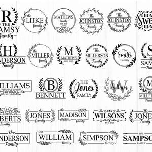 Pode incluir: Uma cole&ccedil;&atilde;o de 20 designs de nomes de fam&iacute;lia em preto e branco com v&aacute;rias fontes e elementos florais. Os designs incluem nomes como Ramsey, Henderson, Litke, Miller, Mathews, Johnston, Smith, Samba, Williams, Bennett, Jones, Wilson, Roberts, Anderson, William, Simpson e Sampson.