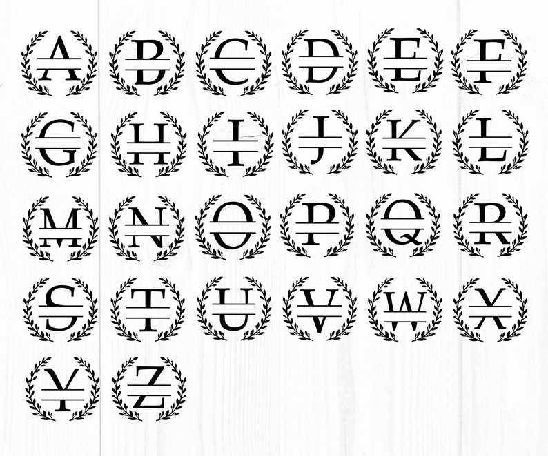Pode incluir: Um conjunto de 26 designs de letras de monograma em preto e branco. Cada letra &eacute; cercada por uma coroa de folhas e tem uma linha horizontal no meio. As letras s&atilde;o de A a Z.