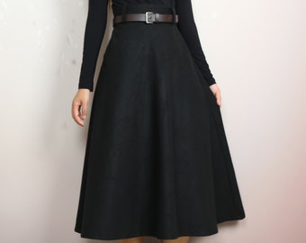 Wollen midi-rok met leren riem: aangepaste winterrok