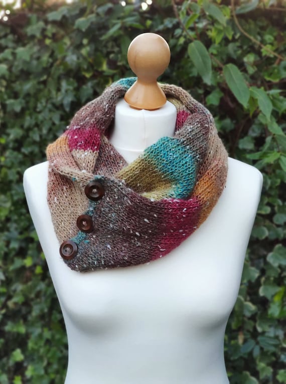 Free Wreath Scarf, Addi + Sentro Circular Knitting Machine Pattern!