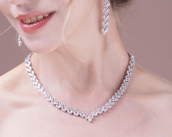 Marquise Crystal Bridal Jewelry Set, V Shape Silver Wedding Necklace and Earrings for Bride, Statement Prom Jewelry, Cubic Zirconia Set