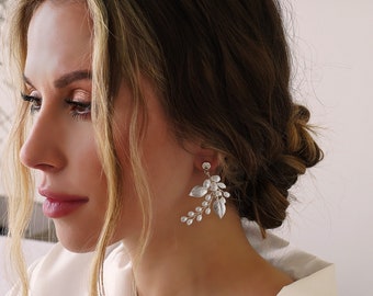Bridal Boho Pearl Earrings | Bridal Leaf Earrings | Wedding Vine Earrings | Rose Gold Wedding Earrings | Silver Bridal Earrings