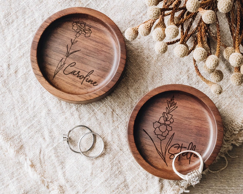 Custom Round Wood Ring Dish, Engagement Ring Holder, Personalized Wedding Ring Dish, Wedding Gift, 5th Anniversary Gifts, Gifts for Newlywed image 10