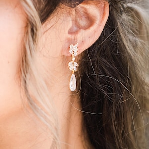 Bridal Earrings , Bridesmaid Earrings , Bridal Jewelry, Drop Earrings , Rose Gold Wedding Earrings , Leaf Dangle , Bridesmaid Jewelry