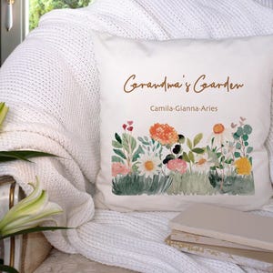Mothers Day Gift, Custom Grandma Garden Pillow, Personalized Birthflower Pillow, Personalized Grandma Gift, Grandkids Name Gift
