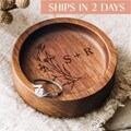 Wedding Walnut Wood Ring Dish, Custom Round Wood Ring Dish, Engagement Ring Holder, Wedding Ring Tray, Wedding Gift, Bridal Party Gift
