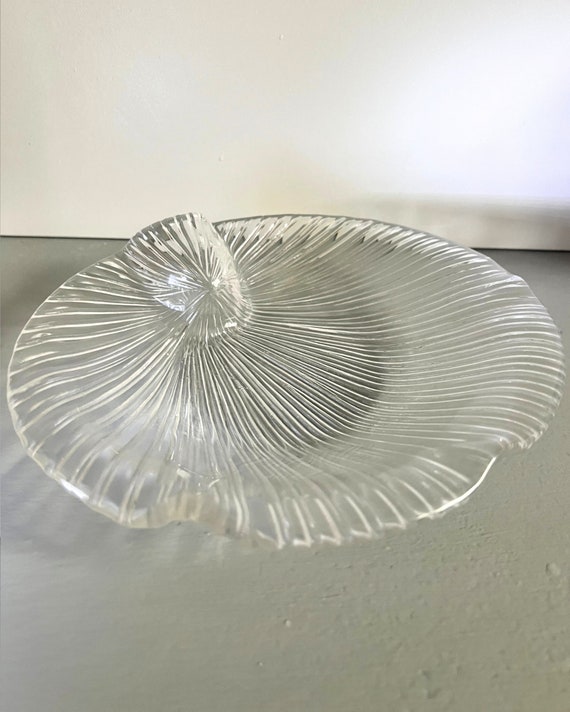 Pukeberg Clam Shell Dish Eva Englund