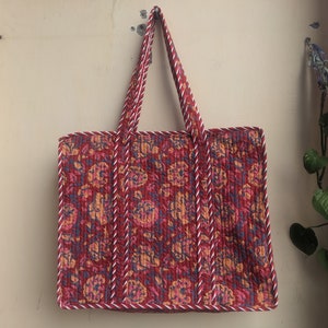Gesteppte Baumwolle handbedruckt reversibel große mehrfarbige Blumen Einkaufstasche Umweltfreundliche nachhaltige robuste Einkaufstasche handgemachte Boho Tasche