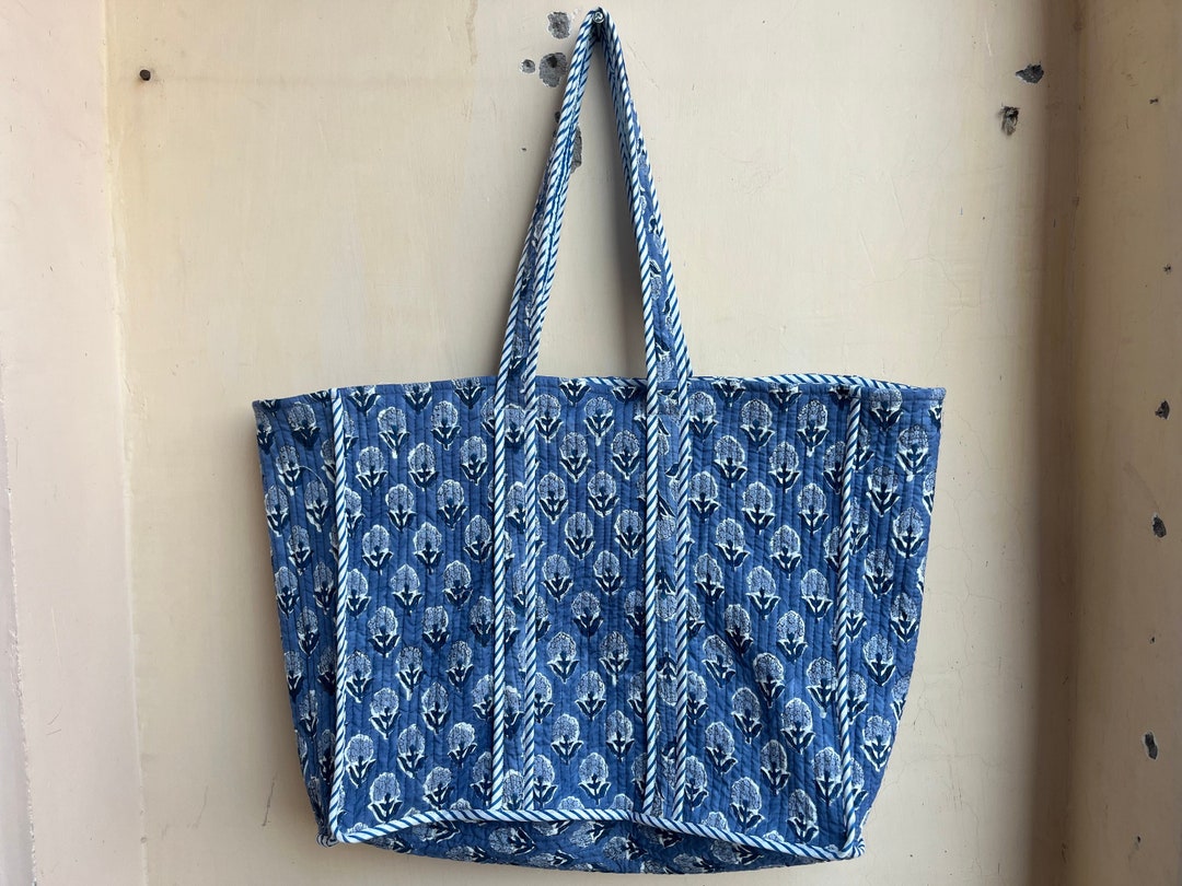 Reversible Cotton Quilted Tote - Ivory Green Palm Trees