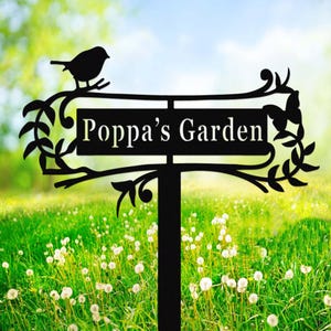 Benutzerdefinierte Gartenschild mit Pfahl, Metallvogel Gartenschild, personalisierter Gartenpfahl, Hofschild, Hofdekor, Gärtnernamensschild, Mamas Gartenschild