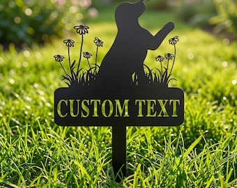 Aangepaste metalen huisdier herdenkingspaal, lentehond met vlinder en bloemen grafmarkering, gepersonaliseerd geschenk hond verlies, tuinpaal voor verlies van huisdier