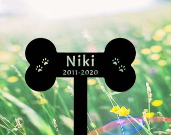 Custom Pet Memorial Metal Garden Stake,Dog Bone Paw Prints Plaque,Personalized Dog Loss Gift,Grave Marker for Loss of Pet,Dog Mom Gift