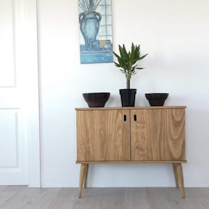 Solid Pine 2-Door Dresser, Ref. 00138 zdjęcie 1