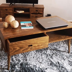 Coffee table / Solid pine wood / Coffee tables and auxiliaries / Handmade Rustic Coffee Table / Ref. 0090 / Handmade by Dvalenti Furniture