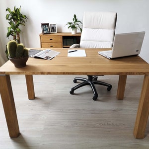 Solid wood office table/ Ref. 0046 / Designed and manufactured in Toledo by Dvalenti furniture