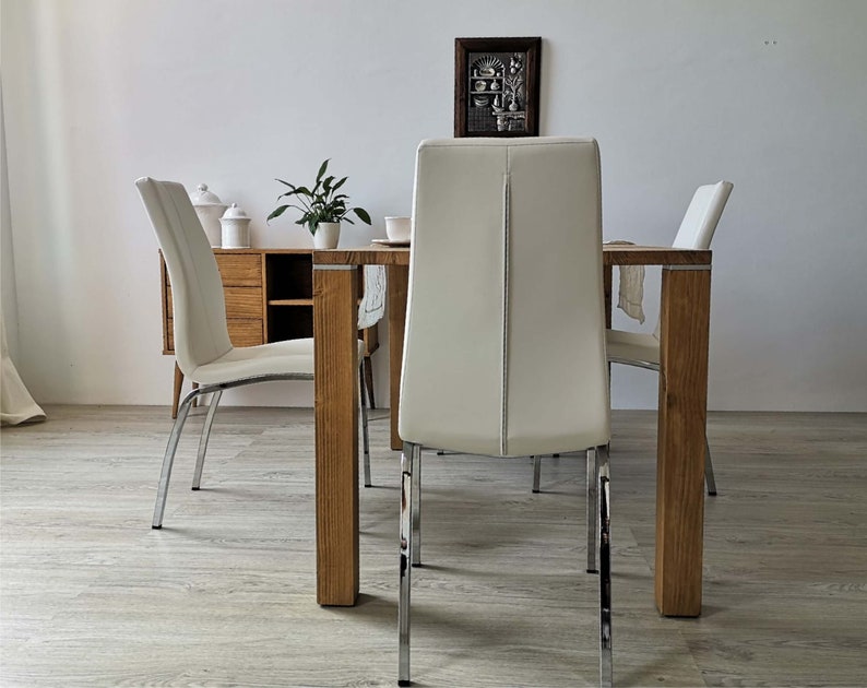 Tavolo in legno massello, per sala da pranzo o cucina / Ref. 00111 /Fatto a mano a Toledo da DValenti Furniture immagine 5