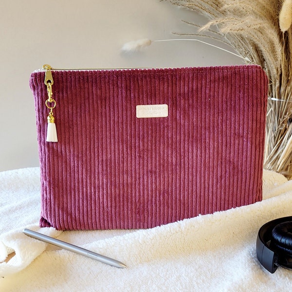 housse pour tablette, iPad ou liseuse, pochette molletonnée et rembourrée en velours fuchsia