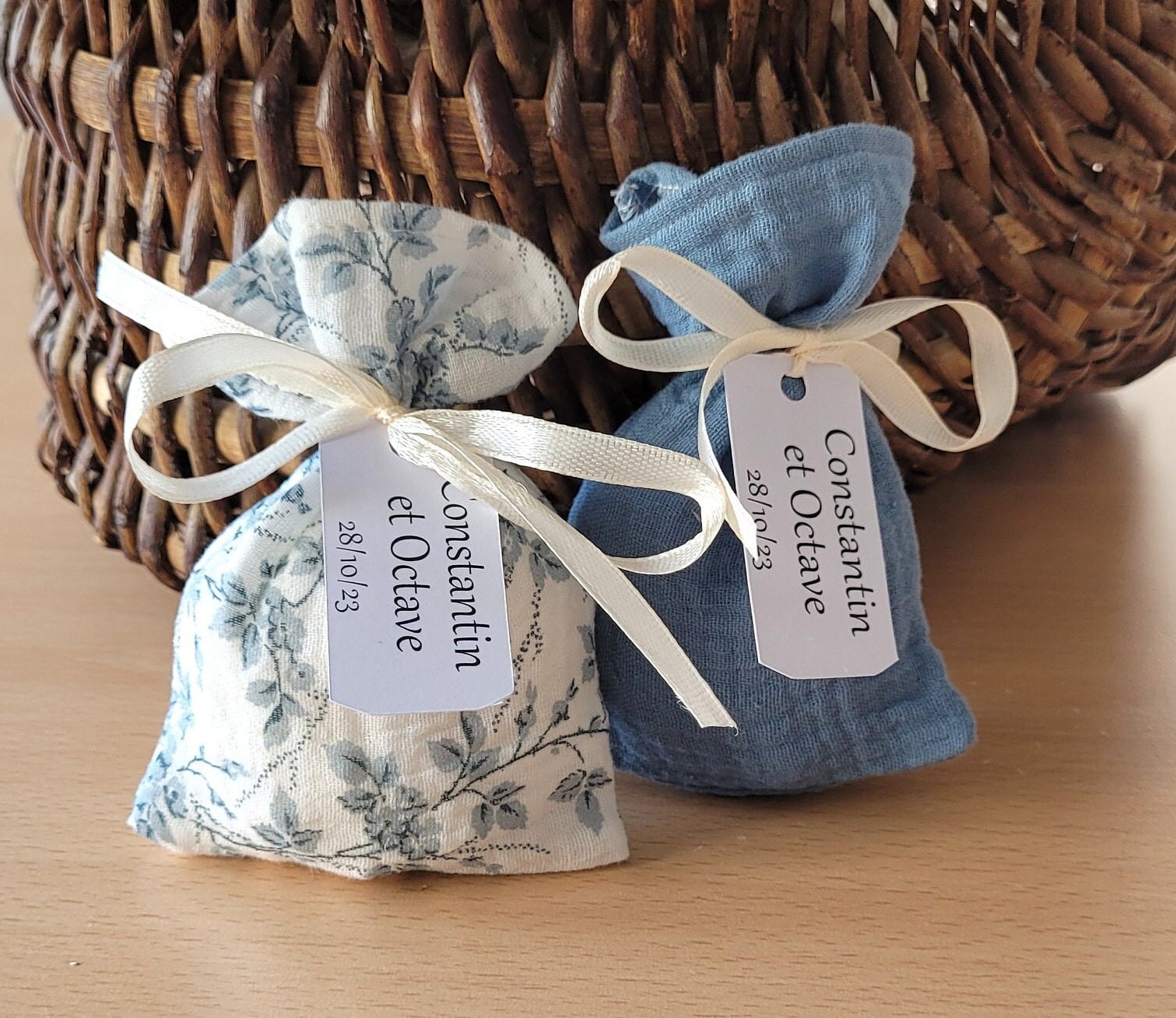 Ballotin à dragées en gaze de coton bleu personnalisé pour événements