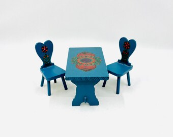Table et chaises en forme de coeur Lisa of Denmark vintage