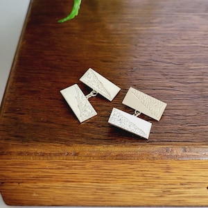 Attractive Pair of Silver Cufflinks - Marked 'Silver' - 6 Grams