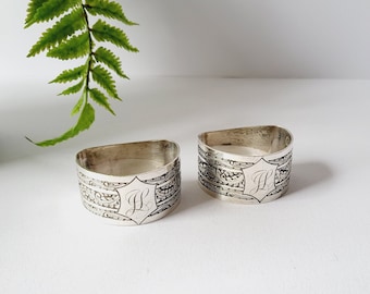 Pair of Vintage Silver Plated Napkin / Serviette Rings