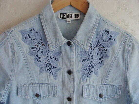90s Floral Embroidered Denim Shirt 