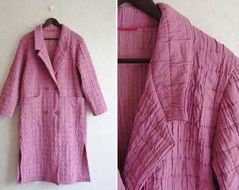 Manteau matelassé boîte rose des années 90, blazer à double poitrine S / M, manteau long duster vintage avec poches patch, veste trench-coat moderne pour femmes