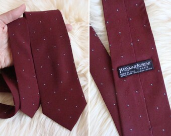 Vintage Yves Saint Laurent Silk Tie, Bourgogne Dark Red Necktie Homme, Polka Dot Designer Silk Tie, Fabriqué en Italie