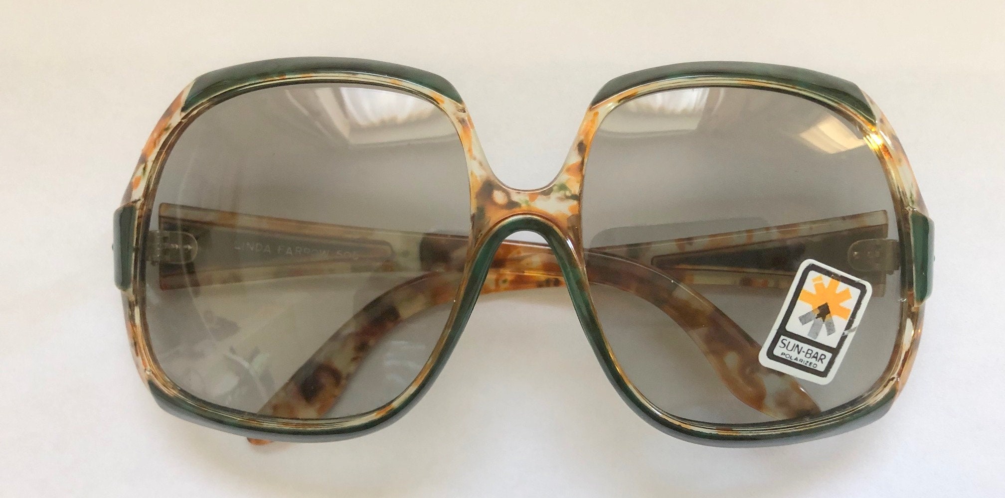 Bardot Oversized Sunglasses in White by LINDA FARROW – LINDA FARROW (INT'L)