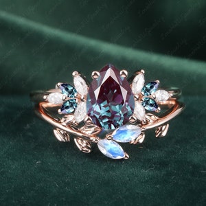 Vintage Alexandrite engagement ring set women Rose Gold Unique Pear shaped Cluster ring moonstone wedding ring Bridal anniversary ring