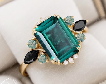 4-karätiger Smaragd-Verlobungsring, einzigartiger Statement-Ring, Cluster-Ring im Smaragdschliff, Versprechensring für sie, massiver Gelbgold-Schmuck, Geschenk für Frau