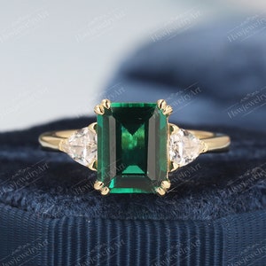 Emerald Gold Ring / 3.55CT Lab Created Green Emerald Engagement Ring / Solid 14K Yellow Gold Ring / Vintage Wedding Bridal Ring Women
