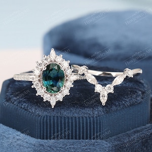 Teal Sapphire Engagement Ring Sets Vintage Oval Halo Engagement Ring White Gold Unique Moissanite / Diamond Wedding Ring Anniversary Ring