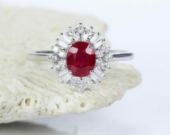 Luxury Vintage Halo Diamond Wedding Ring 14K White Gold Natural Oval Cut Ruby Vintage Engagement Ring For Women Jewelry